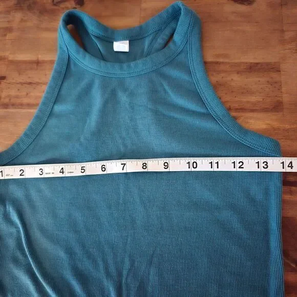 Ultralite Womens Go-Dry Racerback Tank - Size XS - Picture 7 of 9